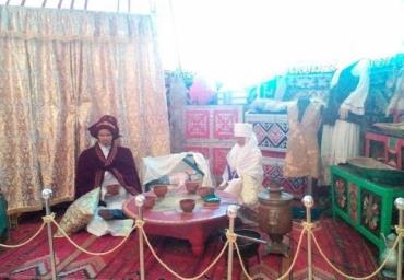 Сотрудники \ Қызметкерлер 